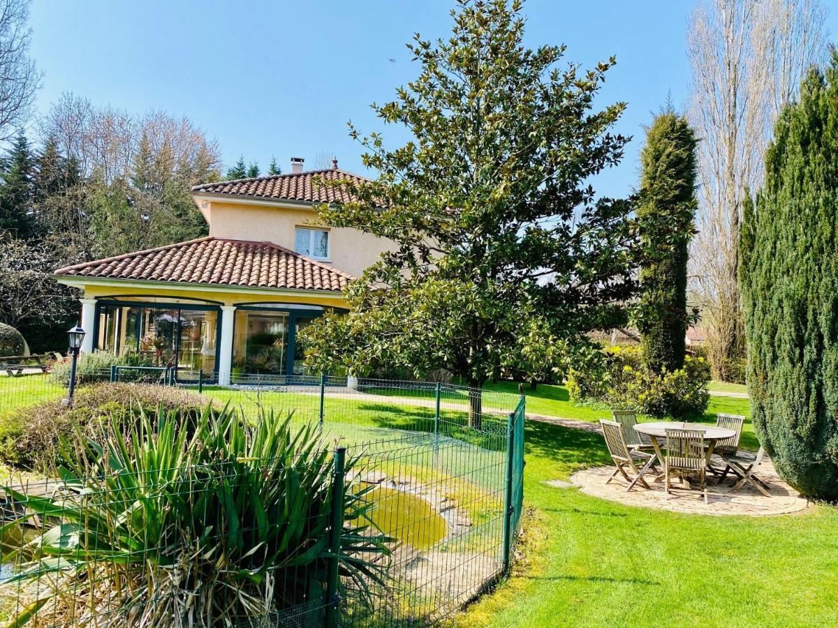 Les Villas Du Domaine De Suzel Vignieu Exterior foto